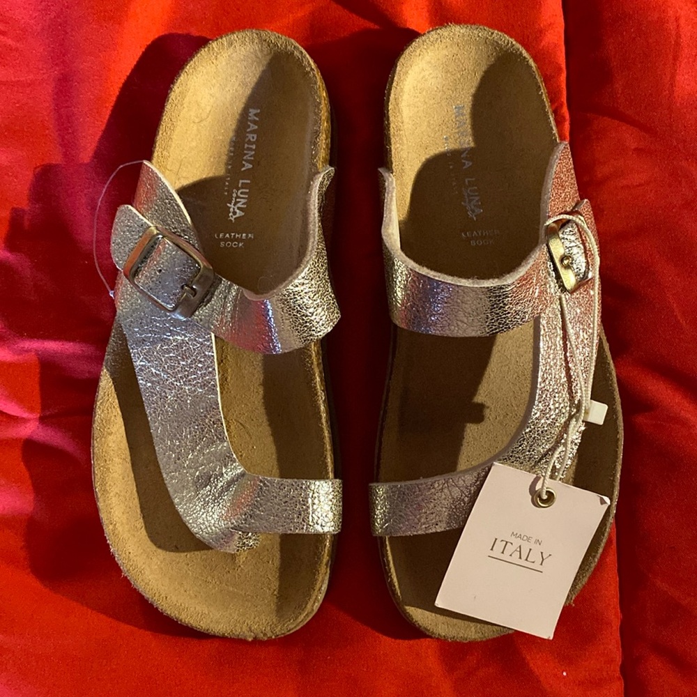 Girls sandals